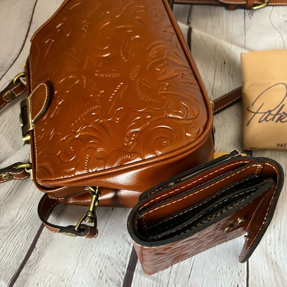 PATRICIA NASH TOOLED SATCHEL & WALLET